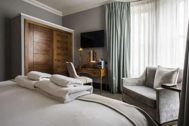 Deluxe Tek Büyük Yataklı Oda