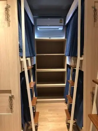 8 Bunks Bed in Mixed Dormitory Room