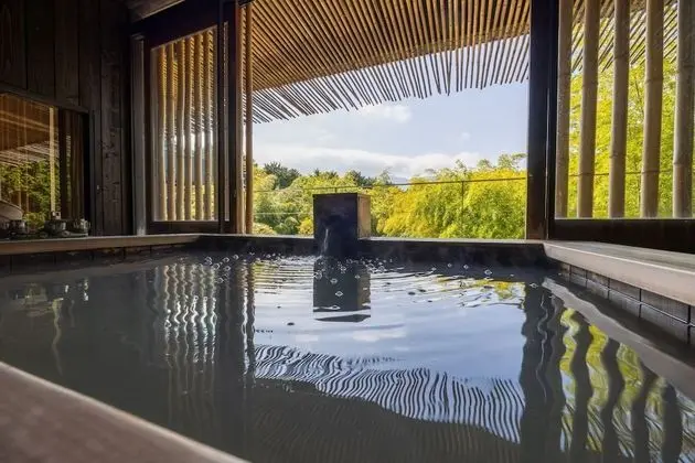 Luxury Süit, 1 En Büyük (King) Boy Yatak, Sigara İçilebilir (Open-Air Bath "KAZE")
