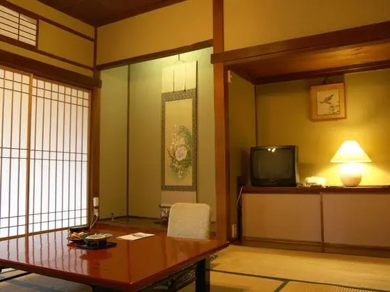 Traditional Oda (Japanese Style, 20 - 24sqm for 3 )