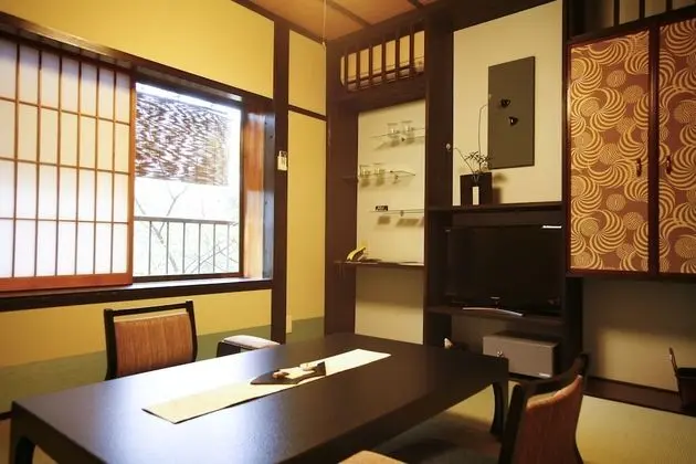 Traditional İki Ayrı Yataklı Oda, Ortak Banyo (for 2 Person, Check in by 17:30)
