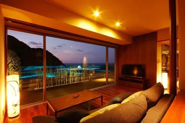 Süit, Sigara İçilmez ("Tokijiku" Twin)