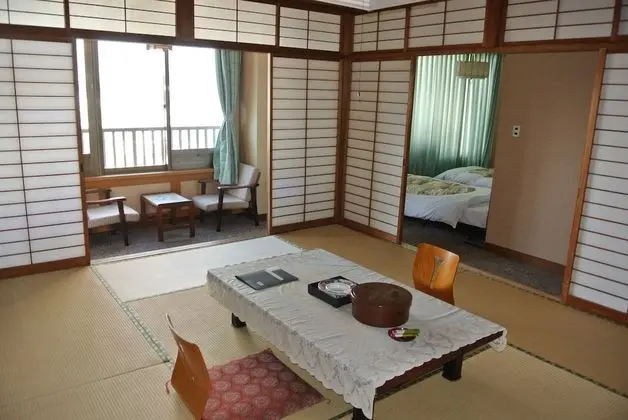 Oda (Japanese Western Style, Beds + Futons)