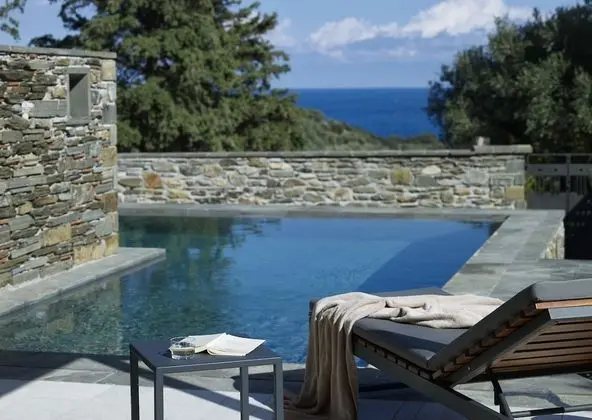 Villa (Kinsterna Pool)