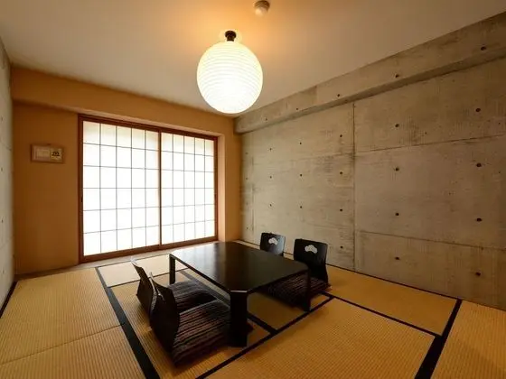 Standard Oda, Sigara İçilmez, Özel Banyo (Japanese)
