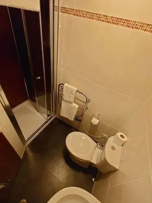 Tek Kişilik Oda, Banyolu/Duşlu