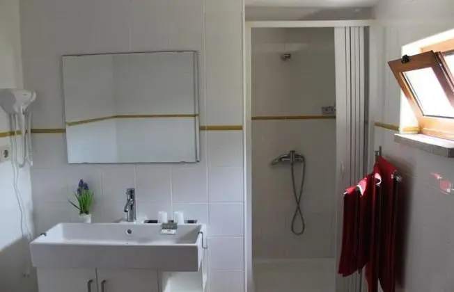 İki Ayrı Yataklı Oda, Özel Banyo
