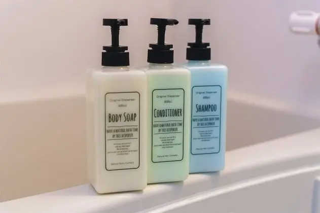 Üç Kişilik Oda, Deniz Manzaralı