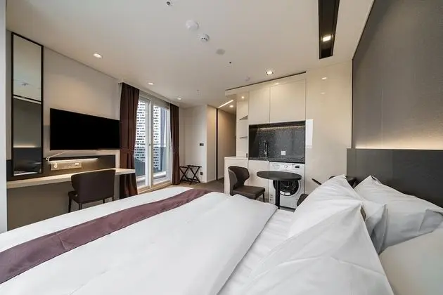 Deluxe Tek Büyük Yataklı Oda