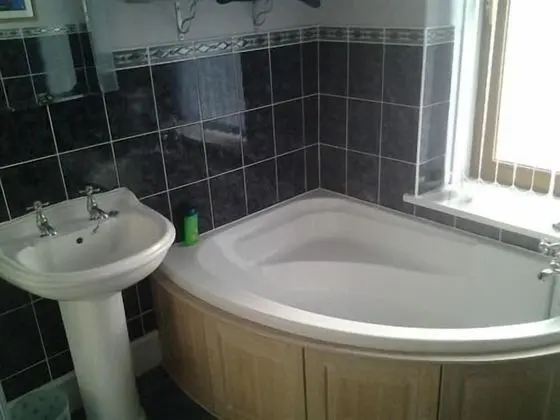 Üç Kişilik Oda, Özel Banyo