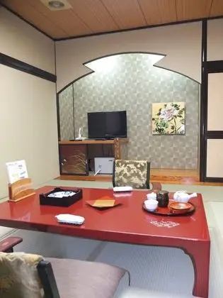 Traditional Oda, Nehir Manzaralı (Japanese Style, Deluxe - Room Only)