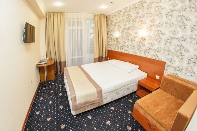 Standard Tek Büyük Yataklı Oda