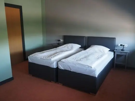 Comfort Tek Büyük Yataklı Oda