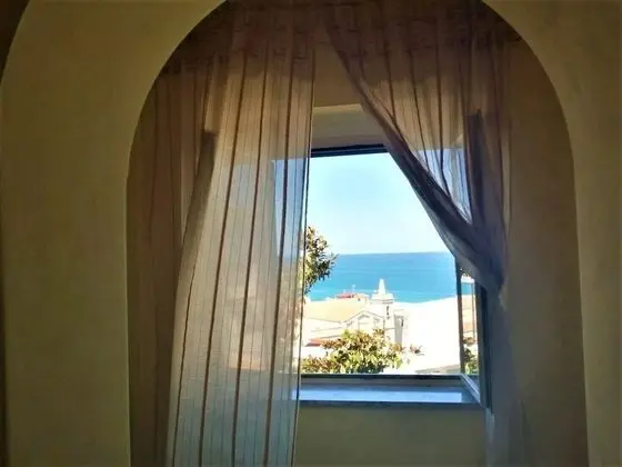 Panoramic Apart Daire, 1 Yatak Odası, Küçük Mutfak, Deniz Manzaralı (ISOTTA)