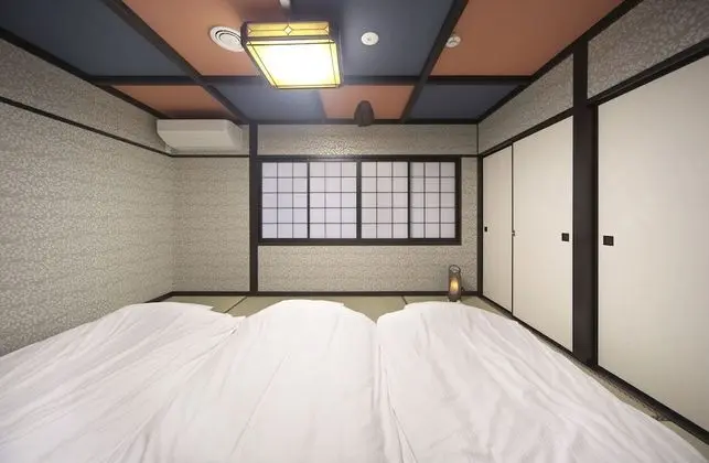 Ev (Private Vacation)
