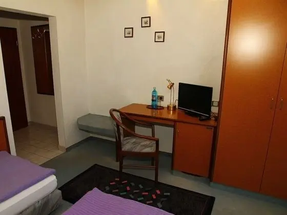 Tek Büyük veya İki Ayrı Yataklı Oda, Banyolu/Duşlu