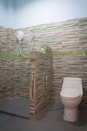 1-Bedroom Bungalow with Mountain View