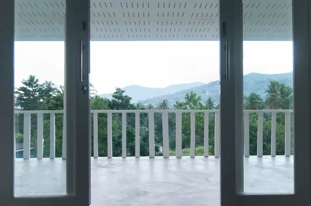 2-Bedroom Bungalow with Mountain View