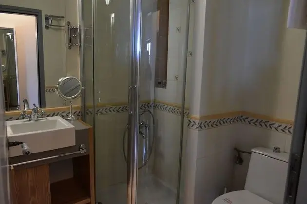 Standard Üç Kişilik Oda