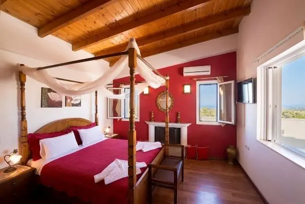 Family Villa, 4 Yatak Odası, Kişiye Özel Havuzlu