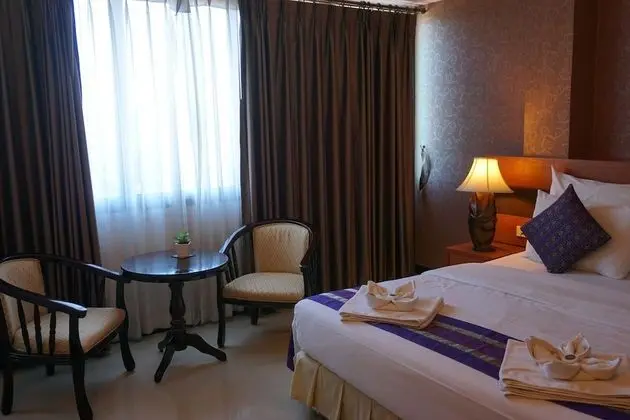 Deluxe Tek Büyük Yataklı Oda
