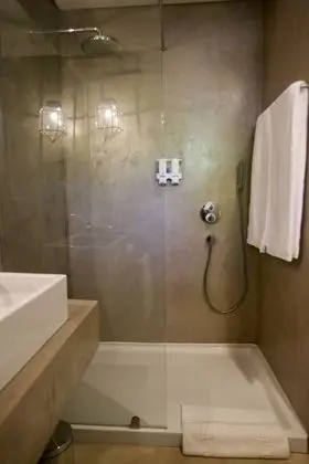 Comfort Tek Büyük Yataklı Oda, Deniz Manzaralı