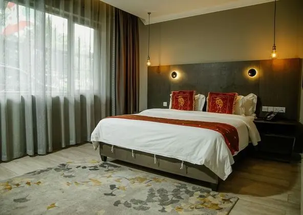 Junior Stüdyo Süit