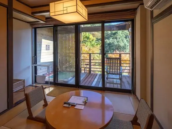 Traditional Oda, Sigara İçilmez (Japanese-Style, with Lying Bath)