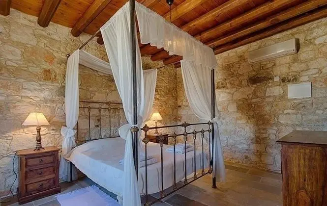 Kır Evi, 2 Yatak Odası, Kişiye Özel Havuzlu