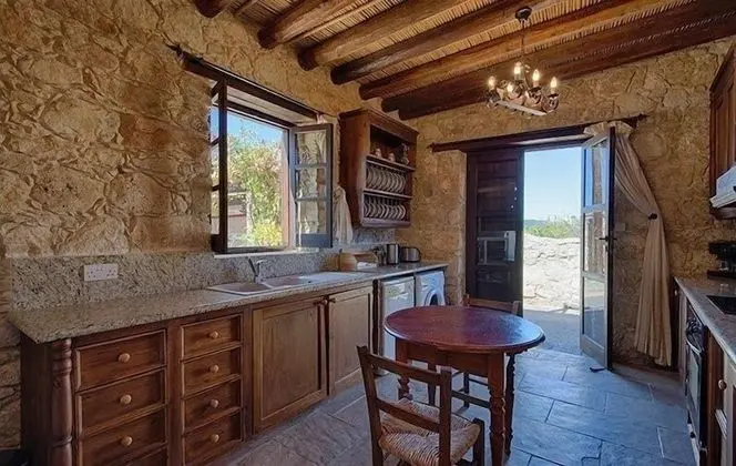 Kır Evi, 2 Yatak Odası, Kişiye Özel Havuzlu