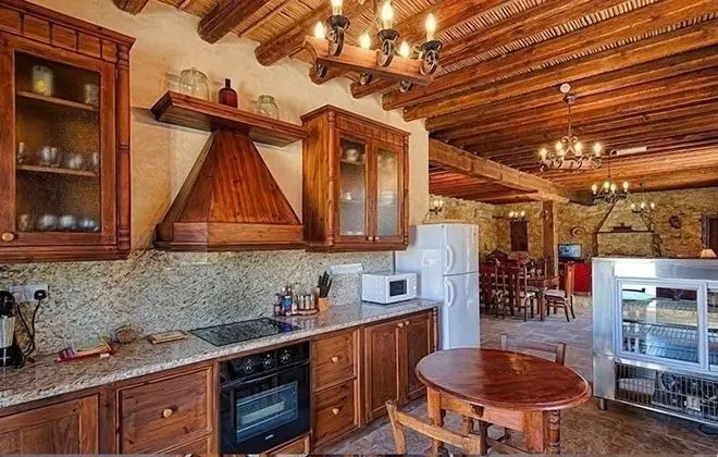 Kır Evi, 2 Yatak Odası, Kişiye Özel Havuzlu