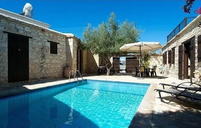 Kır Evi, 2 Yatak Odası, Kişiye Özel Havuzlu