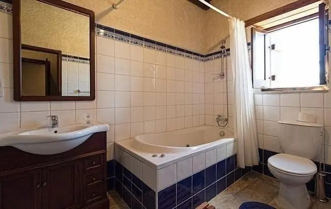 Kır Evi, 2 Yatak Odası, Kişiye Özel Havuzlu