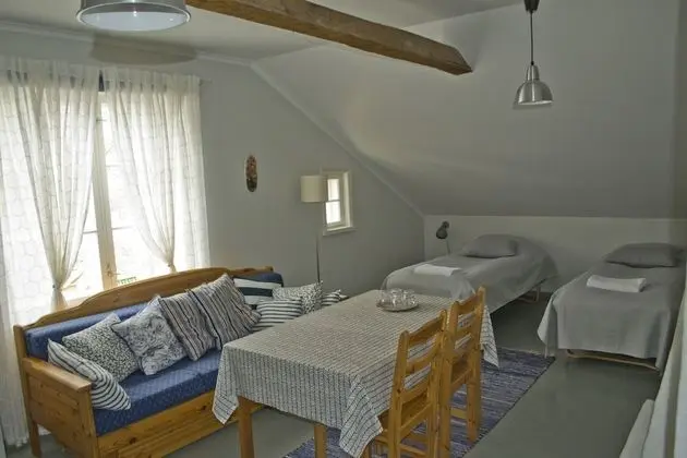Basic Dört Kişilik Oda, Ortak Banyo, Park Manzaralı