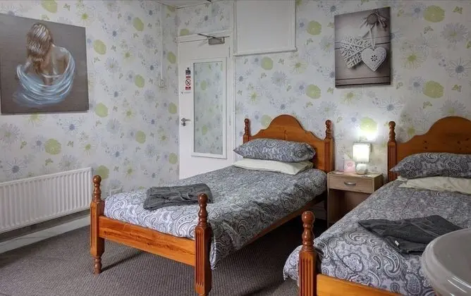 Basic İki Ayrı Yataklı Oda, 2 Tek Kişilik Yatak, Ortak Banyo
