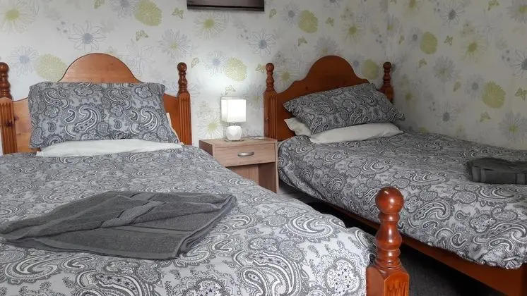 Basic İki Ayrı Yataklı Oda, 2 Tek Kişilik Yatak, Ortak Banyo