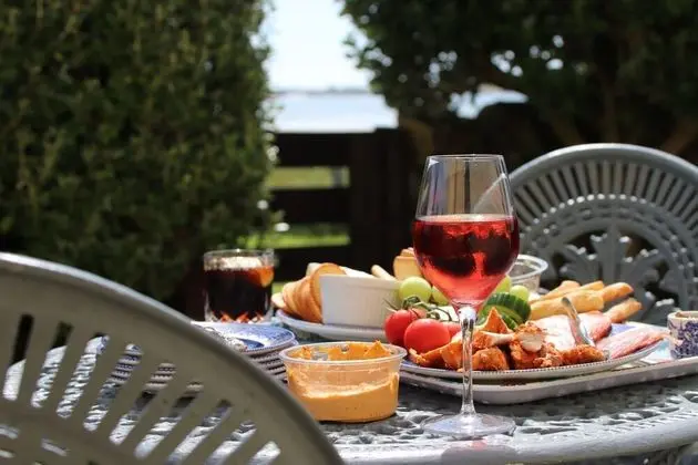 Apart Daire, 1 Büyük (Queen) Boy Yatak