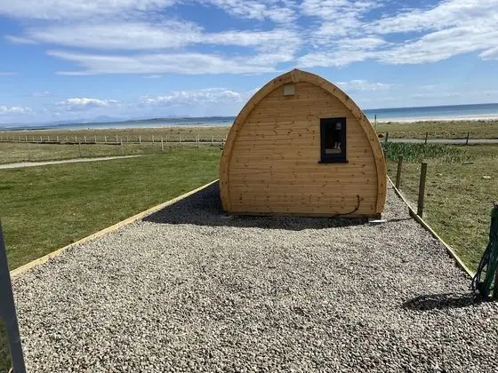 Kulübe, 1 Büyük (Queen) Boy Yatak