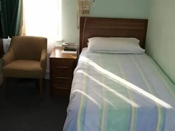 Tek Kişilik Oda, Banyolu/Duşlu (B&B)