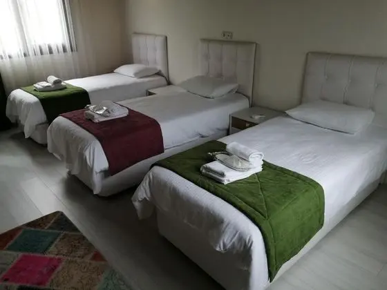 Aile Odası, Bahçe Manzaralı, Balkonlu