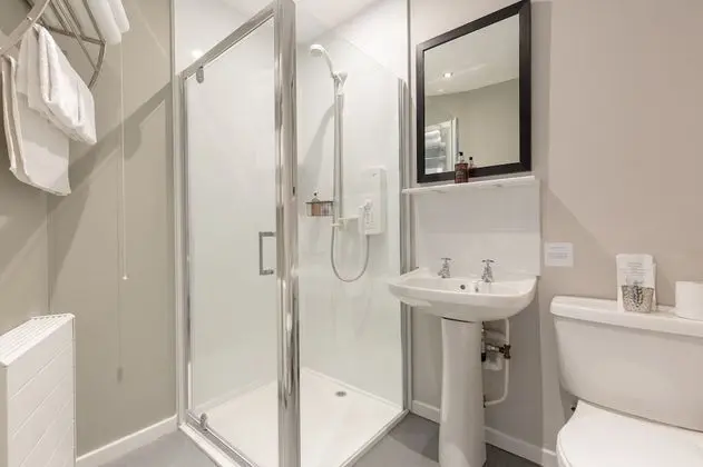 Premium Tek Büyük Yataklı Oda, Banyolu/Duşlu, Bahçe Manzaralı