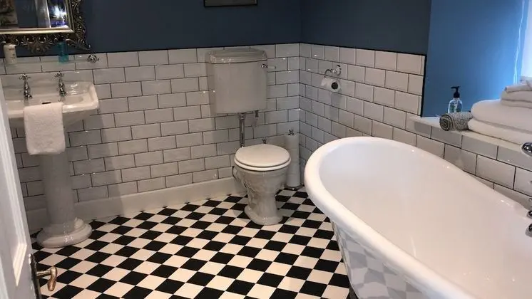 Superior Oda (Bath)