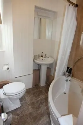 Tek Büyük Yataklı Oda (Four Poster Bed)
