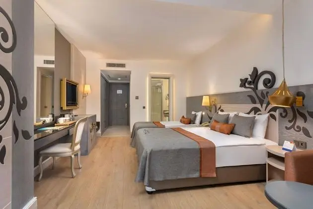 https://images.etstur.com/files/images/hotelImages/TR/212293/l/Kirman-Belazur-Resort---Spa-Oda-400083.jpg