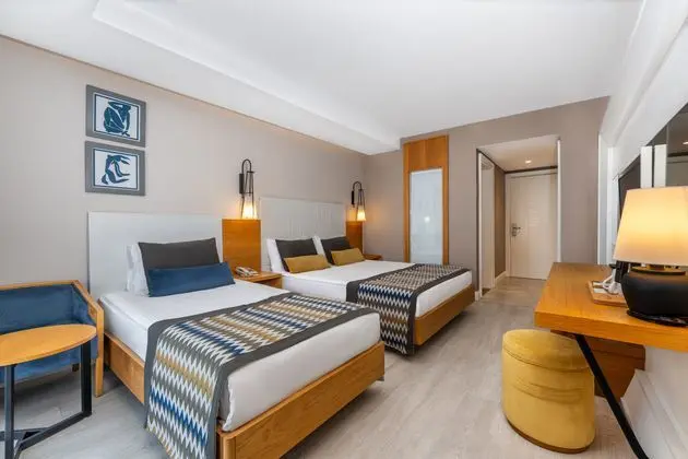https://images.etstur.com/imgproxy/resize/2560x1440/files/images/hotelImages/etsrooms/642/Kirman_Sidera_Luxury___Spa_20240913165015_0.jpg
