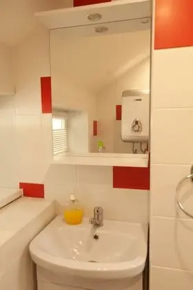 Ortak Ranzalı Oda (Bed in 6-Bed Dormitory Room)