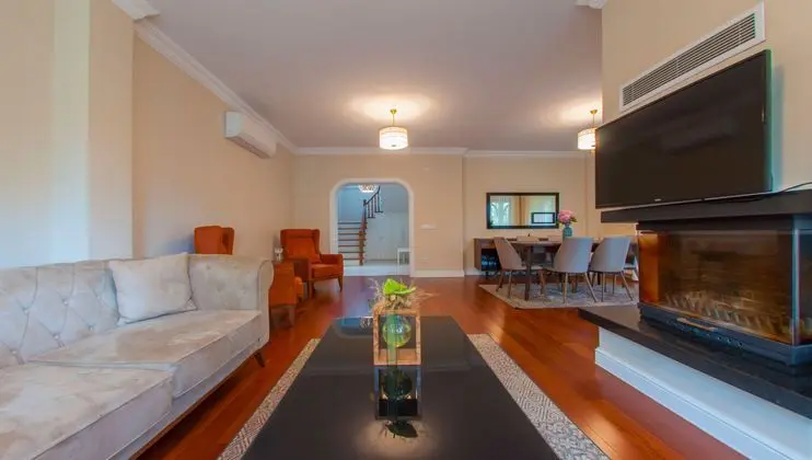 Deluxe Villa Oda