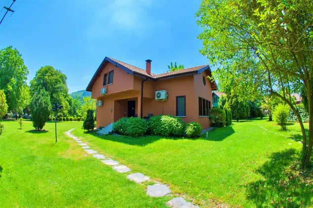 Four Bedroom Country Villa Oda