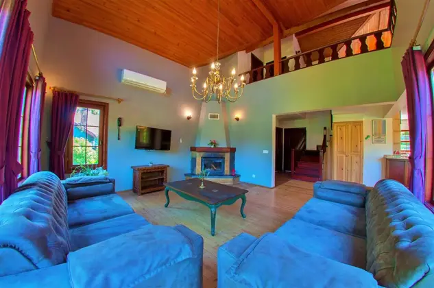 Four Bedroom Country Villa Oda