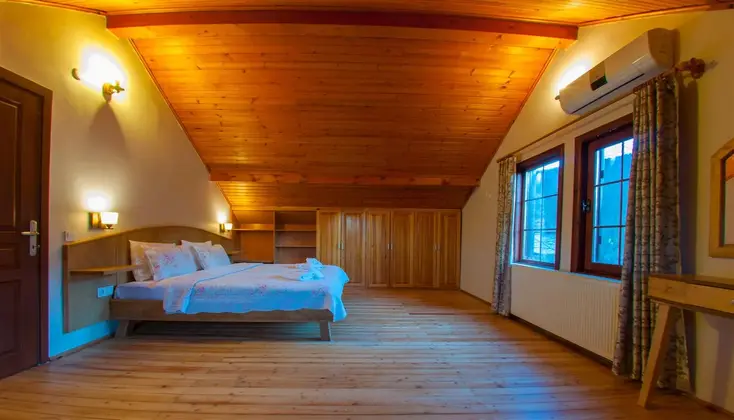 Four Bedroom Country Villa Oda